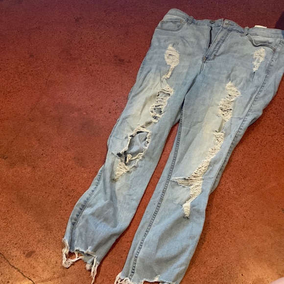 Hollister high rise light wash ripped skinny jeans size 15 - Picture 1 of 1